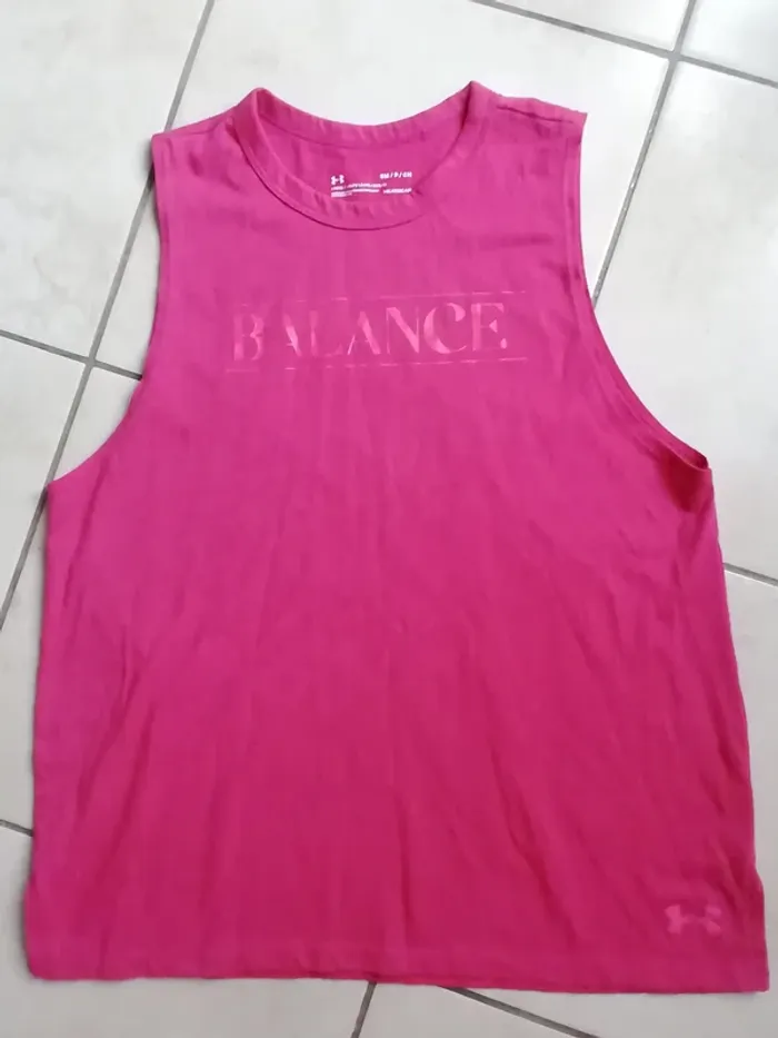 Haut Débardeur Femme Under Armour Taille S/M.