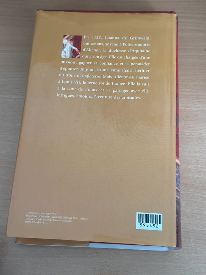 Livre Le lit d’Aliénor – Mireille Calmel Négociable - photo numéro 3