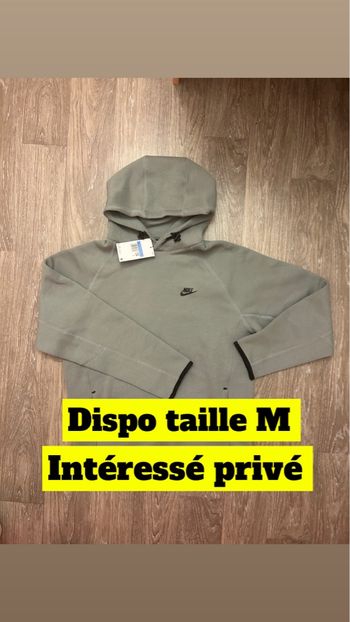 Pull Nike tech capuche