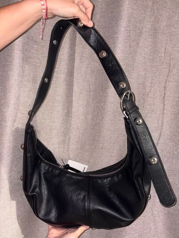 Sac à bandoulière en forme demi-lune