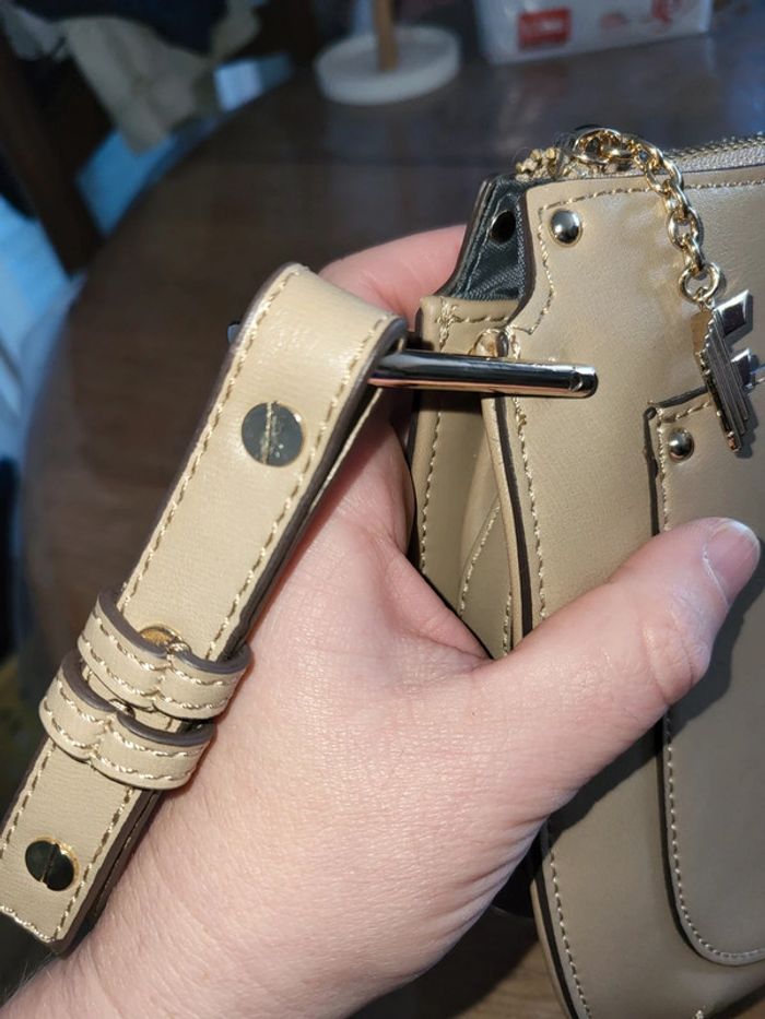 Sac à main fiorelli - photo numéro 4