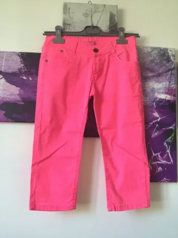 Pantacourt rose fluo quasi neuf 12 ans