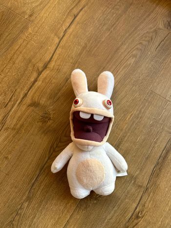 peluche sonore lapin crétin