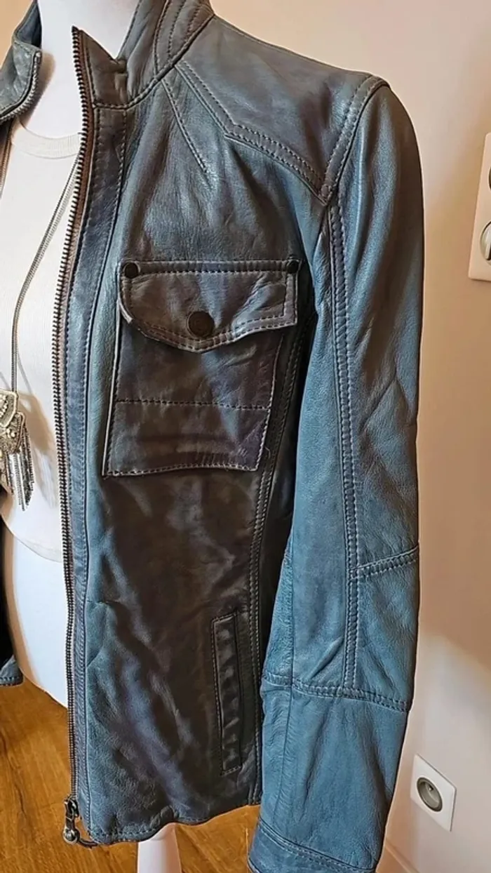 Blouson redskins en cuir gris cintré motard - photo numéro 4