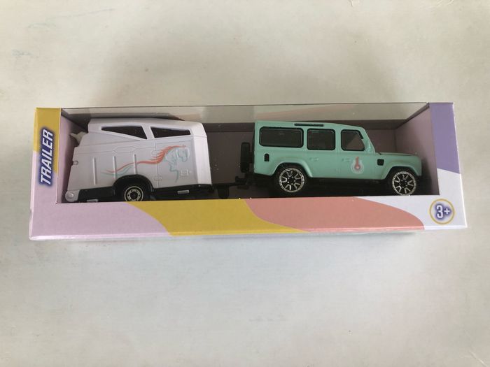 Miniature Majorette adventure Land Rover défendeur