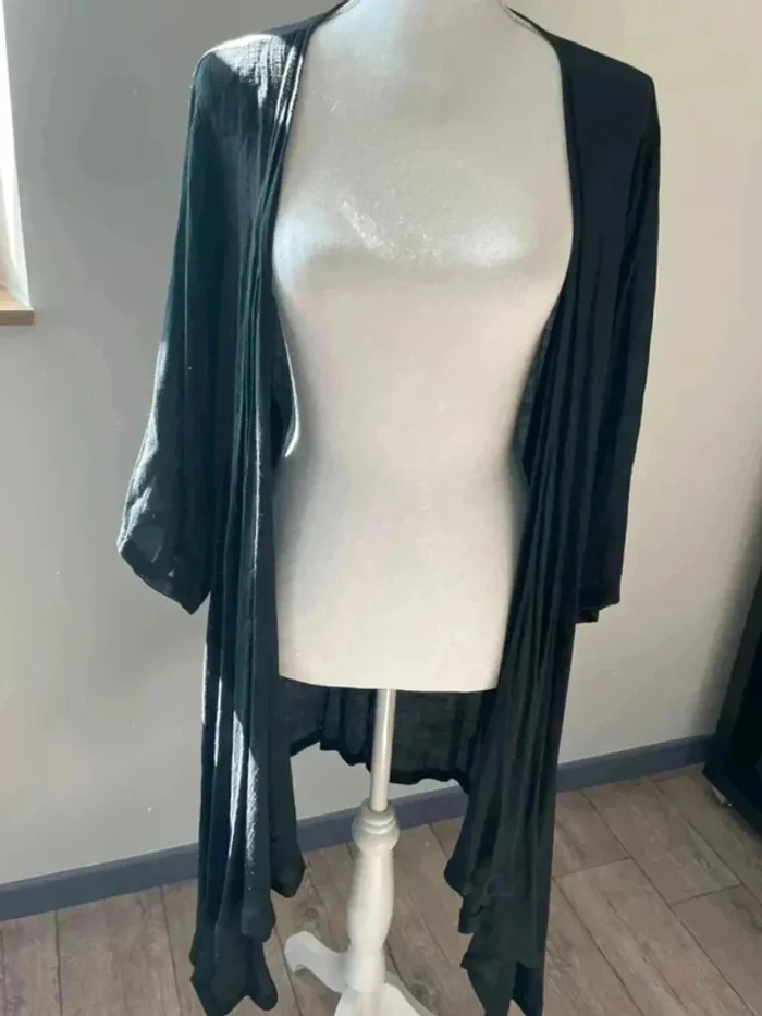Robe noire + veste   taille 5 - photo numéro 5