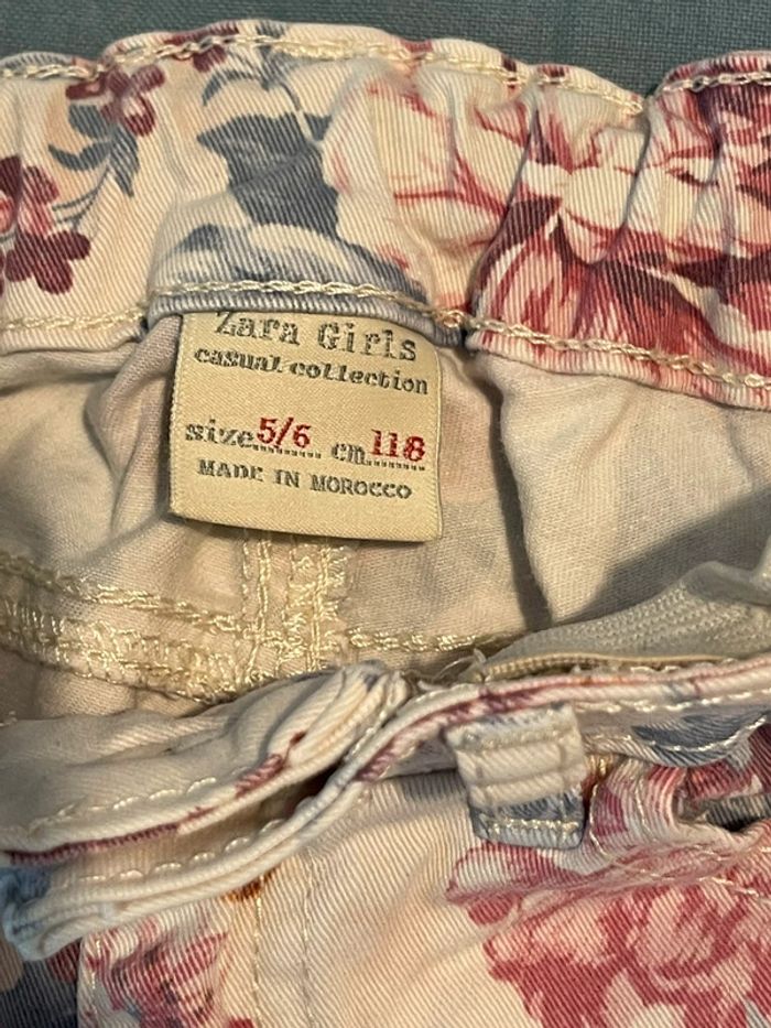 Jeans à fleur - Zara Girls - 5/6 ans 118 cm - photo numéro 3