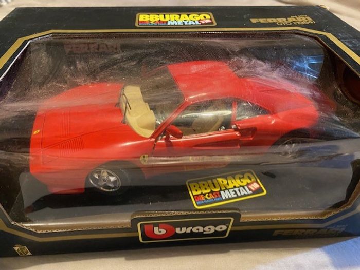 Burago 1/18 ferrari gto 1984 n°3027 die cast collection model car