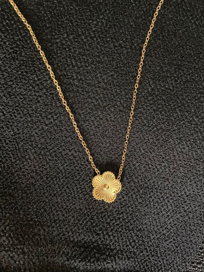 Collier trèfle - photo numéro 2