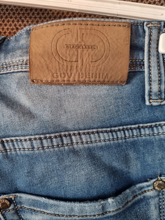 Jean bleu taille 28 comme neuf - photo numéro 6