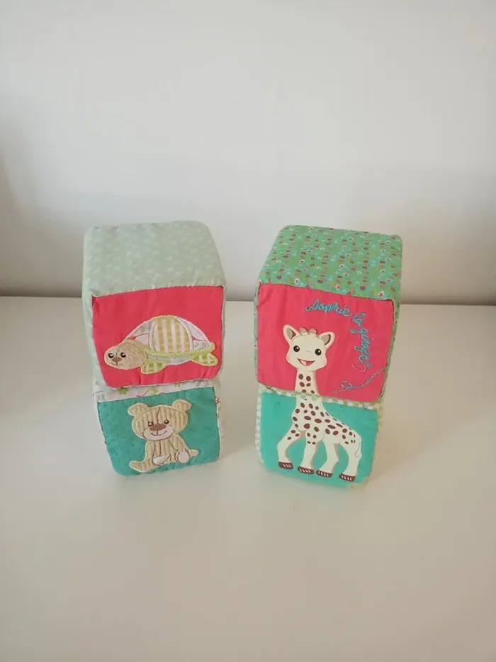 4 cubes d'éveil Sophie la girafe - photo numéro 2