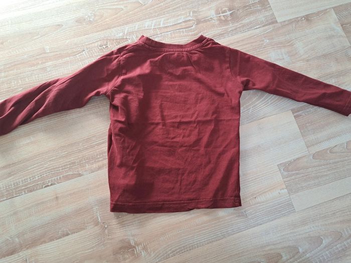 T-shirt manches longues bordeaux 2 ans - photo numéro 3