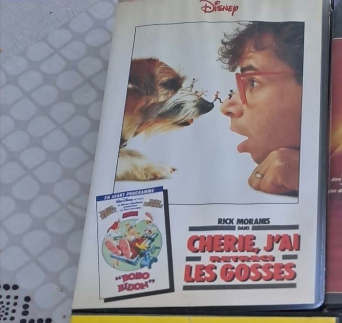 Cassette vidéo "chérie j'ai rétréci les gosses"