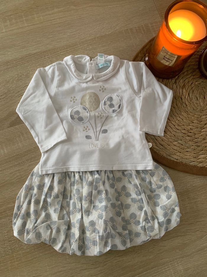 Tenue complète t-shirt et jupe 12 mois - photo numéro 2