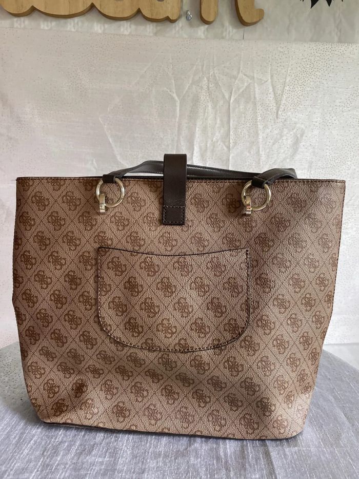 Sac Guess - Comme neuf - photo numéro 6