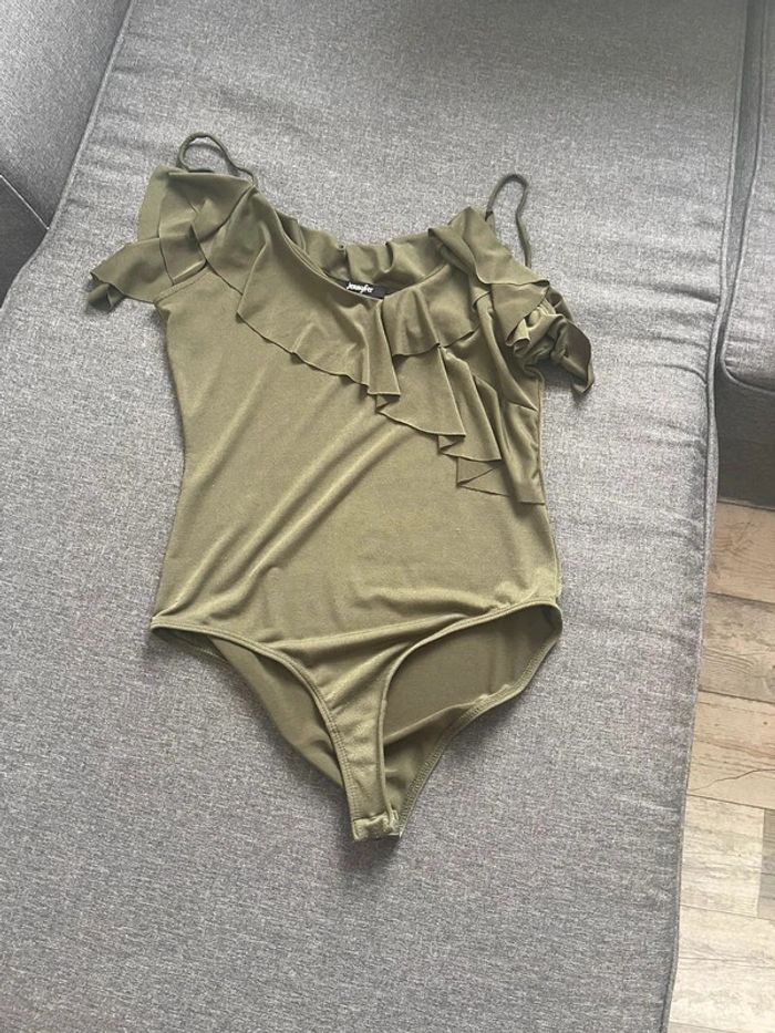 Bodies Femme en Très bonne état - photo numéro 3