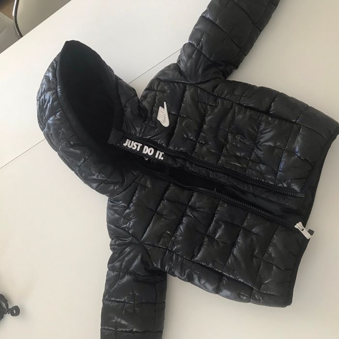 Doudoune Nike 24 mois jamais porté