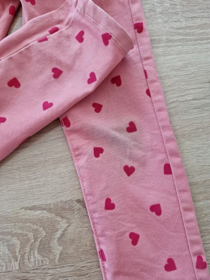 Pantalon fin motifs cœurs. - photo numéro 2