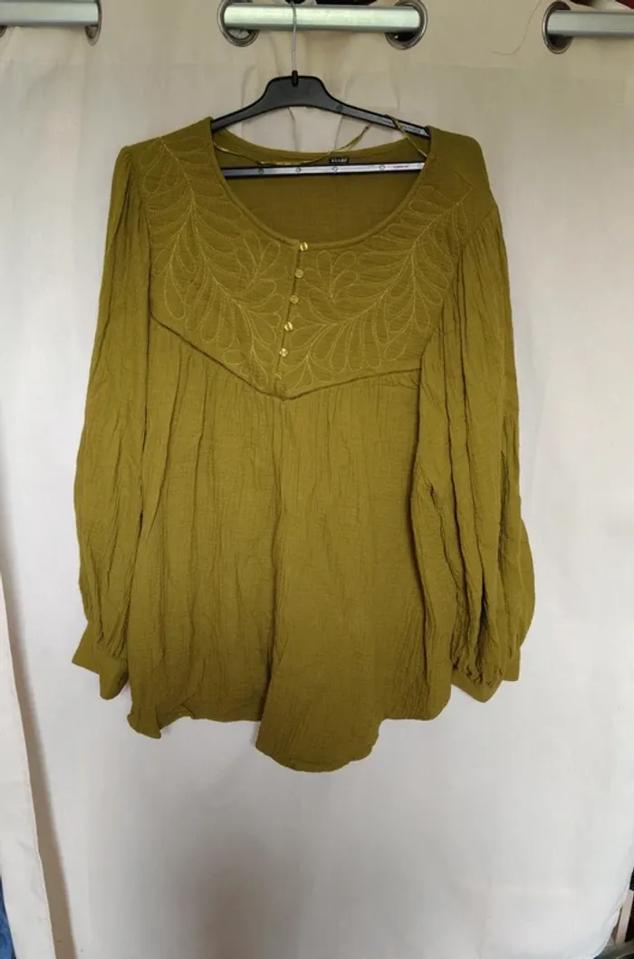 Blouse en gaze de coton verte (kaki) taille 4xl femme Kiabi