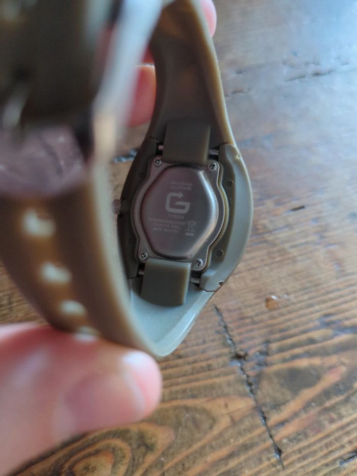 Montre kaki rose decathlon geonaute - photo numéro 3