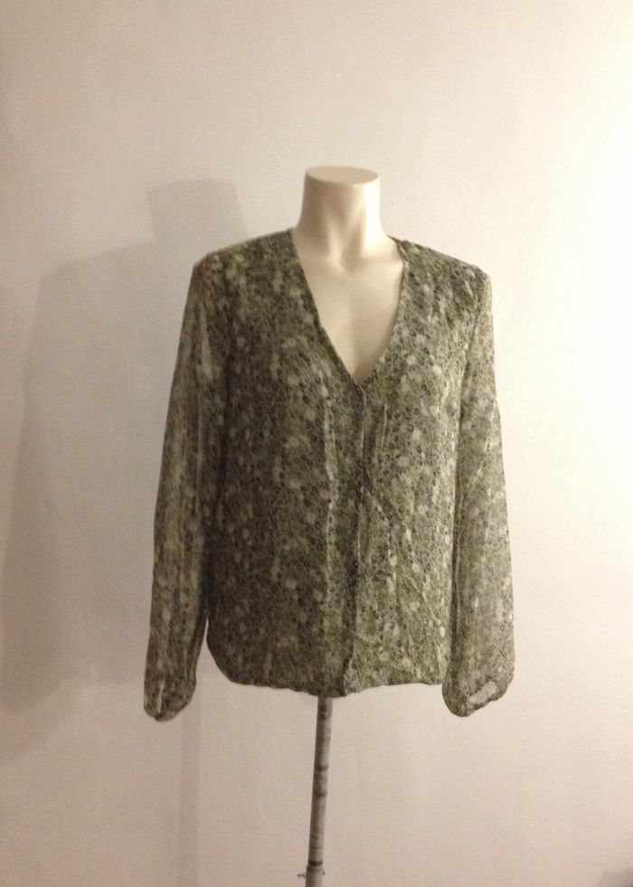 Chemise fleurie - manches longues - taille M - look féminin