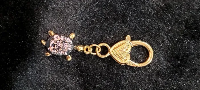 Porte-clés tortue fleurie - photo numéro 4