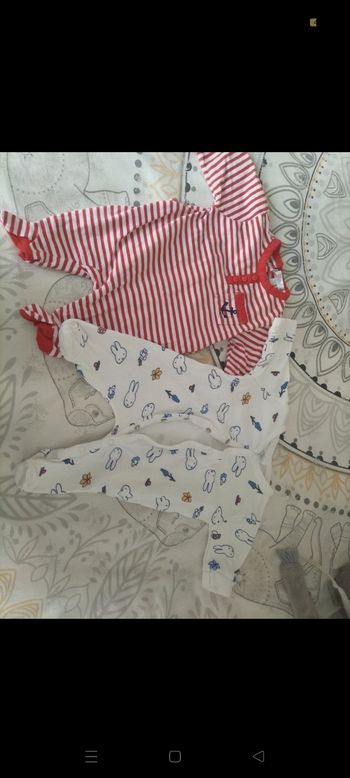 3 Pyjamas 1 mois