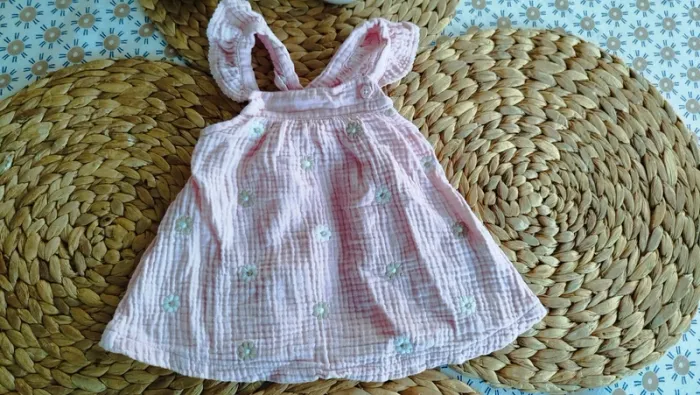 Robe 12 mois - photo numéro 2