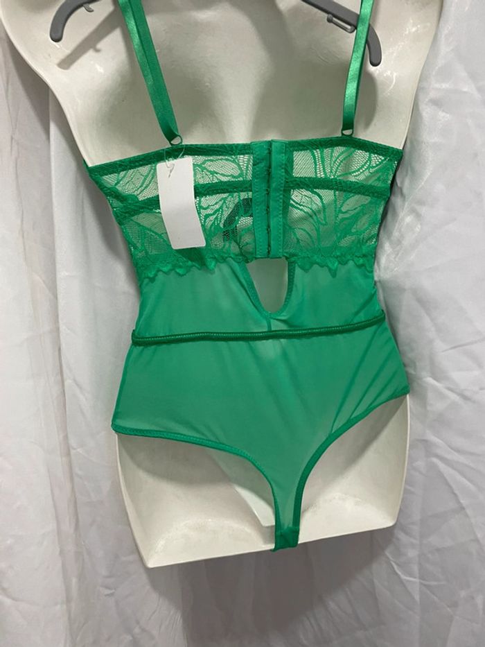 Body dentelle - photo numéro 2