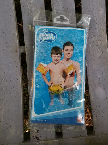 Vend brassards enfants