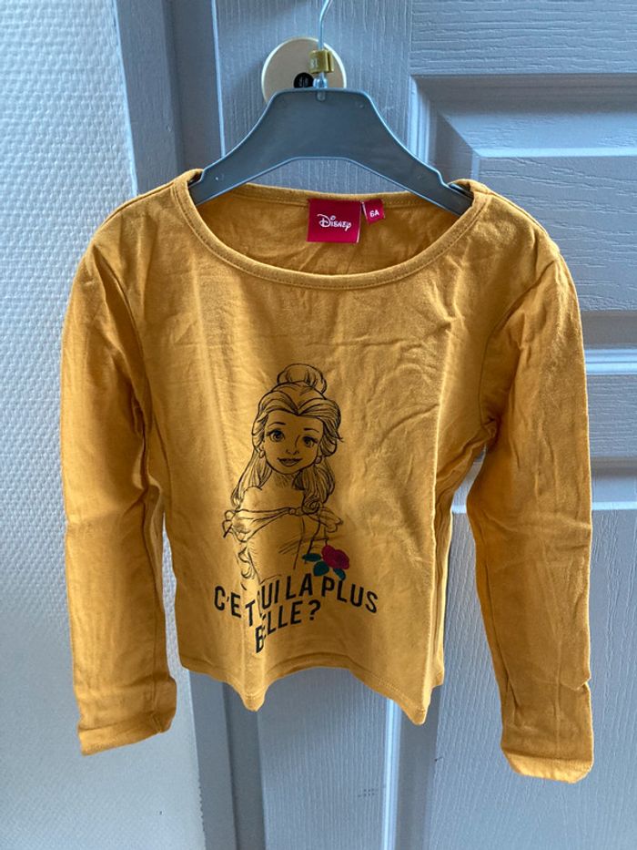 TEE shirt manches longues disney 6ans