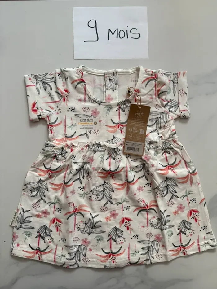 Robe petit béguin neuve 9 mois