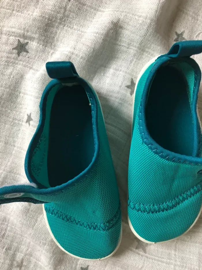 Chaussures eau - 22/23 - photo numéro 2