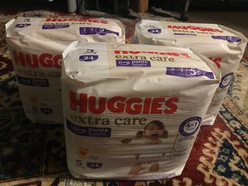 Neuf lot de 3 paquets de couches huggies extra care taille 5 soit 72 pants