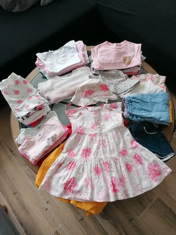 Lot vêtements bébé fille 18 mois