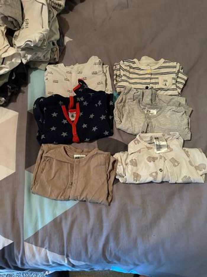 Lot vêtement garçons taille 6 mois - photo numéro 7