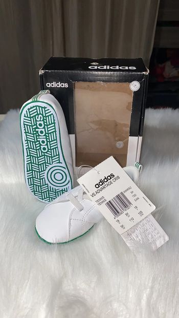 Baskettes Adidas vs advantage stan smith