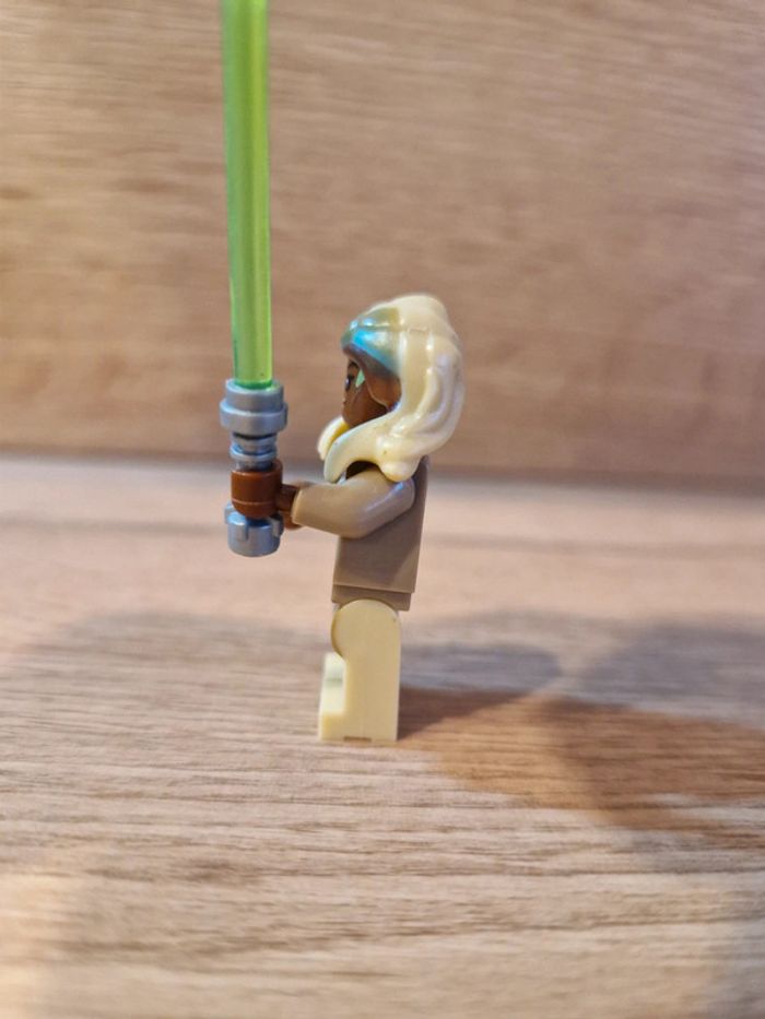 Figurine type lego Jedi Stass Allie star wars - photo numéro 2