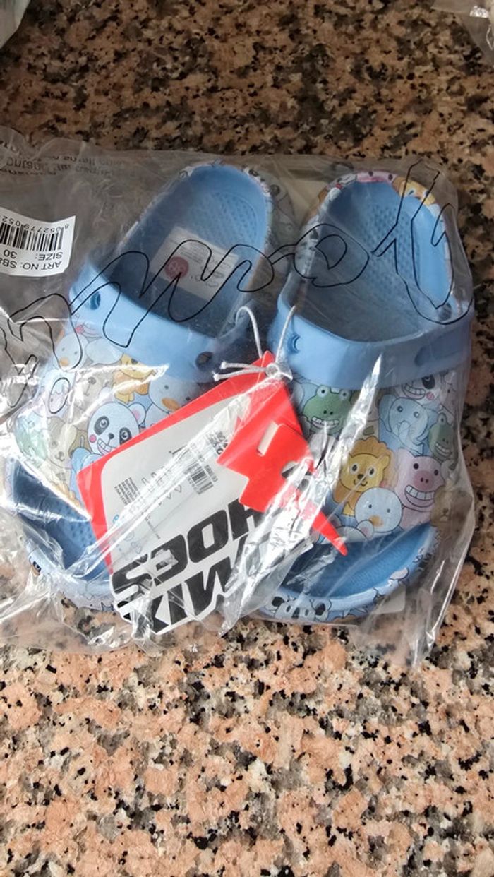 Chaussure été taille 30 neuf