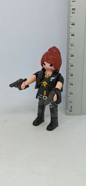 Femme agent secret habits noir et gris avec armes playmobil
