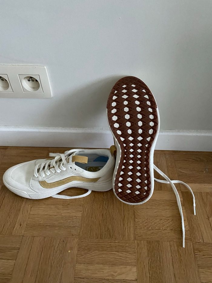Chaussure blanche et beige - Vans - photo numéro 3