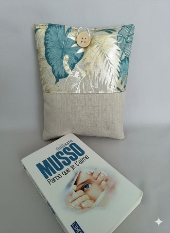 Étui à livre - format livre de poche - floral pailleté 