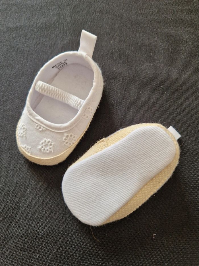 Petites chaussures - photo numéro 2