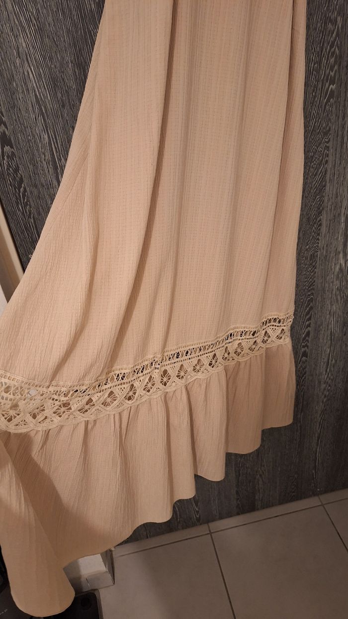 Robe longue sans manches beige à dentelle - photo numéro 5
