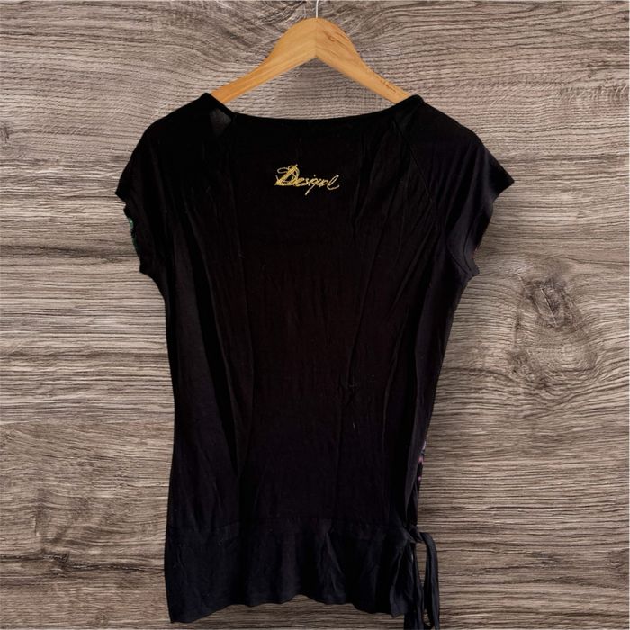 T-shirt manches courtes  noir à motifs multicolore desigual taille 38 M - photo numéro 3