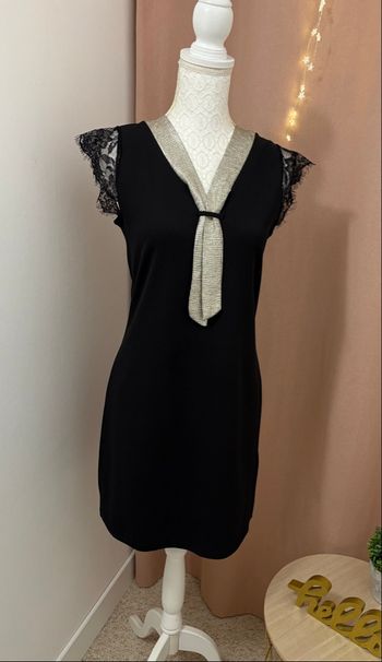 Robe noire dorée & dentelle - Taille 36