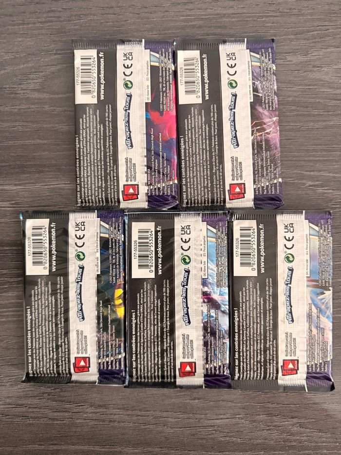 Art Set 5 Boosters Pokémon – Règne de Glace (EB06) Non pesés Scellés - photo numéro 2