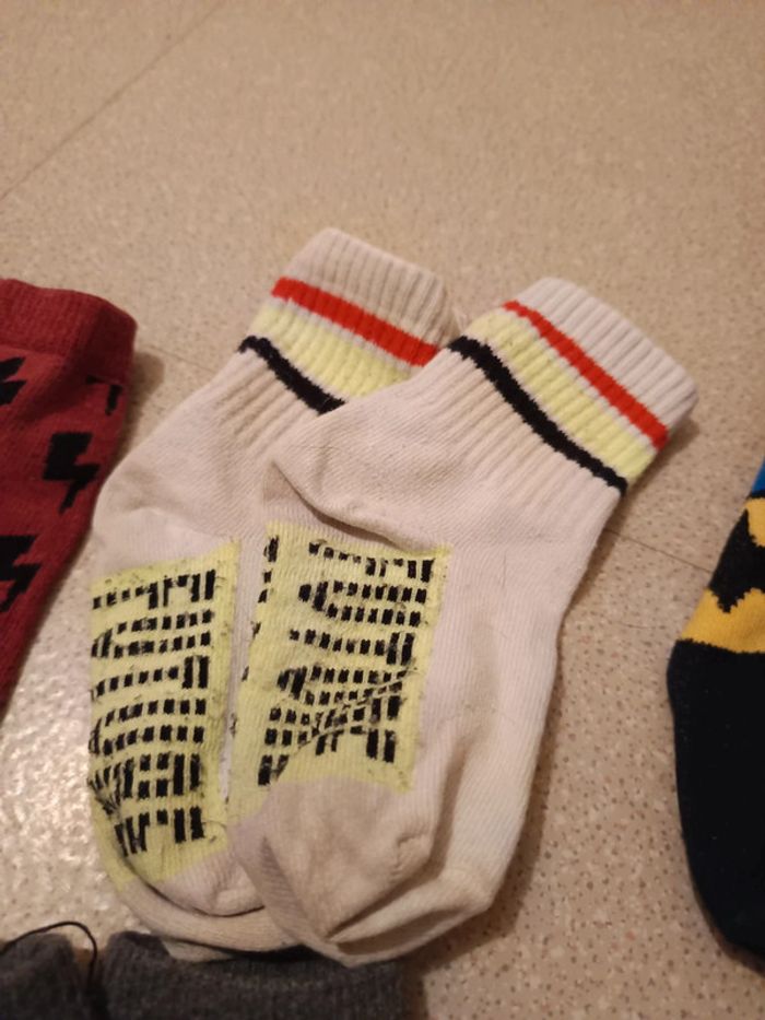 10 paires dechaussettes 23/26 et 27/30 - photo numéro 4