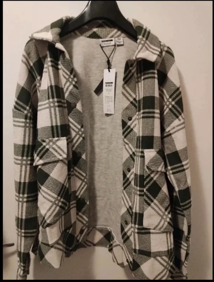Surchemise carreaux taille S neuf de la marque Noisy May - photo numéro 2