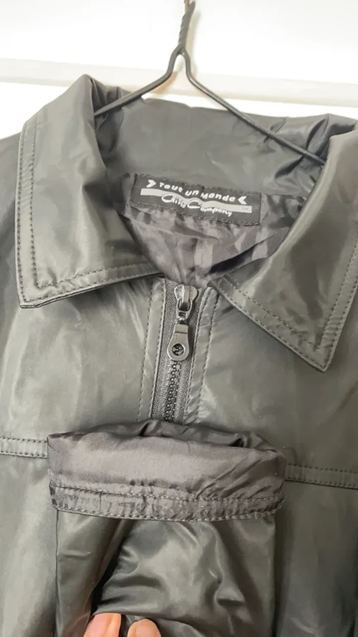 Veste noire enduite - photo numéro 2